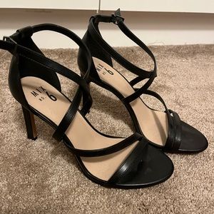Black Strap Heals